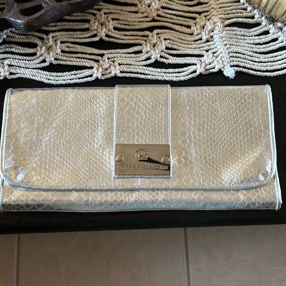 Carmen Steffens Silver Clutch - Picture 1 of 9